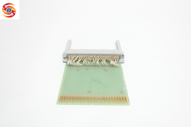 GE M60K03HKHF8LH4CM8NP6EUXXW5C Industrial Control Module - Image 2