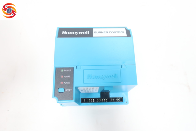 Honeywell PLC 30731811-001 Control Module, 123 characters - Image 2